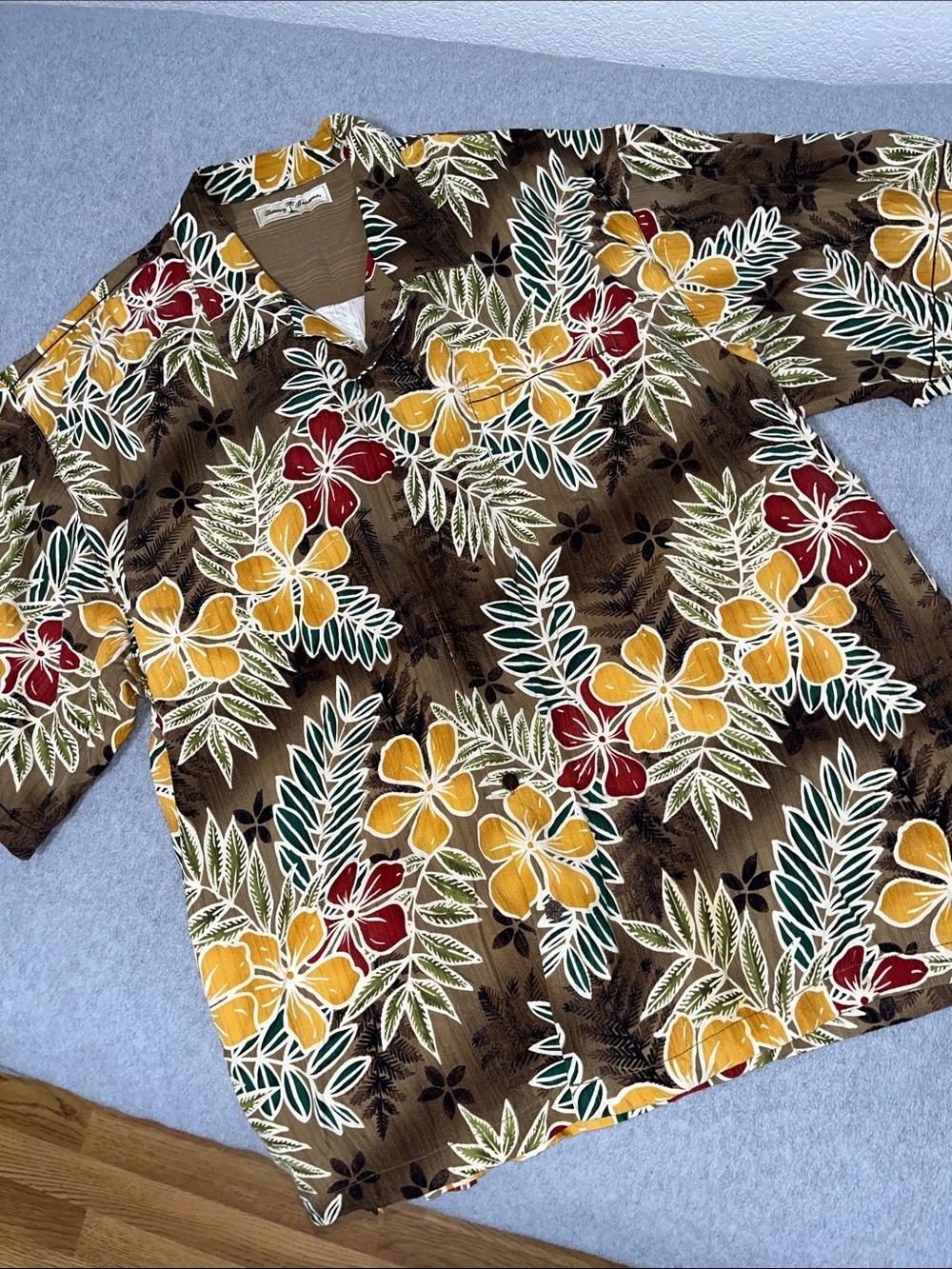 Tommy Bahama Hawaiian Silk Shirt XXL Camp Floral Tropical Casual Vacation
